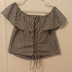 Black and White Gingham Off-Shoulder Top juniors large